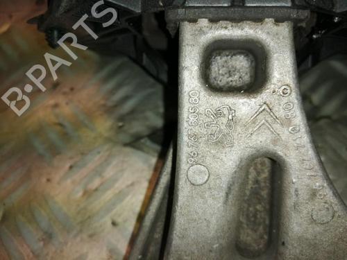Used Engine mount Engine mount PEUGEOT 208 I (CA_, CC_) 1.0 VTi (68 hp) 22589761 22589761