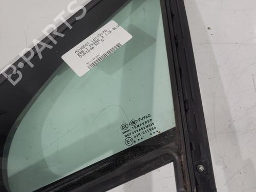 Front left quarter glass PEUGEOT 208 I (CA_, CC_) 1.6 HDi / BlueHDi 75 | BP30101485C111