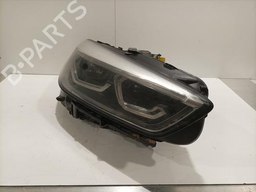 Faro derecho BMW 1 (F40) 118 i (140 hp) 29893319
