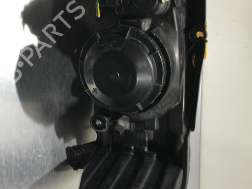 Right headlight PEUGEOT 106 II (1A_, 1C_) 1.4 i | BP22577547C29 