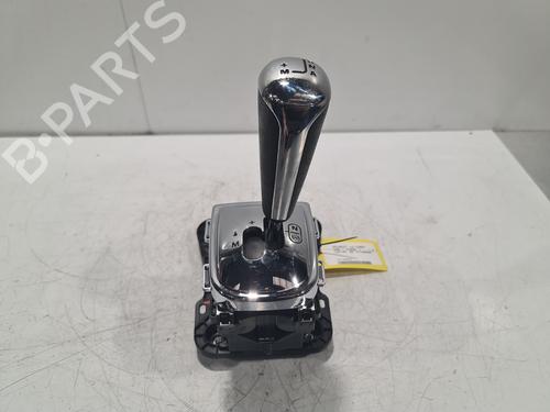 Selector da caixa Selector da caixa PEUGEOT 208 I (CA_, CC_) 1.6 HDi (92 hp) 32367041 32367041