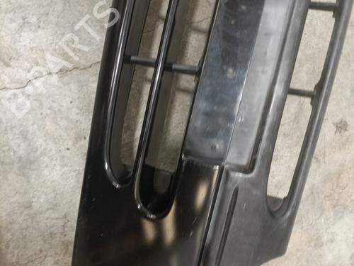 Used Front bumper Front bumper RENAULT TWINGO I (C06_) 1.2 16V (C060) (60 hp) 27303668 27303668