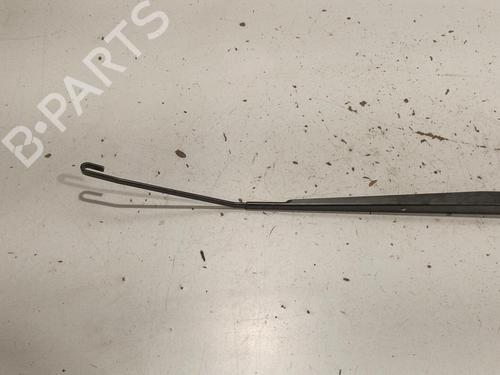 Used Front windshield wiper arm NISSAN MICRA IV (K13K, K13KK) 1.2 (80 hp) 22571653