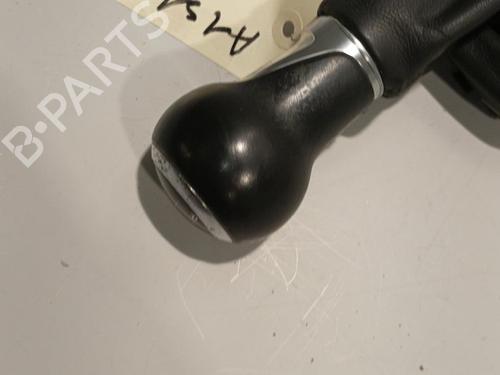 Used Gear lever AUDI A1 (8X1, 8XK) 1.6 TDI (105 hp) 22580103