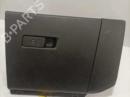 glove-box-jeep-renegade-suv-bu-b1-bv-2014-27407036 main image