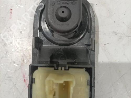 Used Left front window switch Left front window switch RENAULT TWINGO III (BCM_, BCA_) 1.0 SCe 70 (71 hp) 22569636 22569636