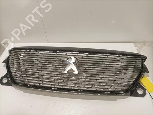 Used Grille PEUGEOT 2008 II (UD_, US_, UY_, UJ_, UR_, UC_) 1.5 BlueHDI 130 (131 hp) 27678228