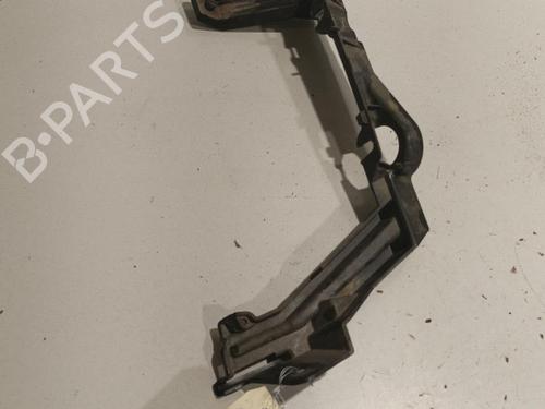 Used Rear bumper bracket LAND ROVER RANGE ROVER IV (L405) 2.0 P400e Hybrid 4x4 (404 hp) 22582618