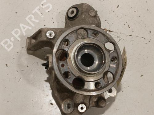 Used Right rear steering knuckle Right rear steering knuckle MERCEDES-BENZ C-CLASS (W205) C 220 d (205.014) (194 hp) 22581731 22581731