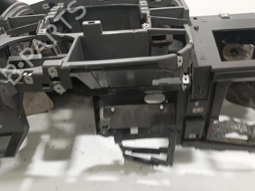 Used Dashboard Dashboard VW MULTIVAN T5 (7HM, 7HN, 7HF, 7EF, 7EM, 7EN) 2.5 TDI 4motion (174 hp) 22576052 22576052