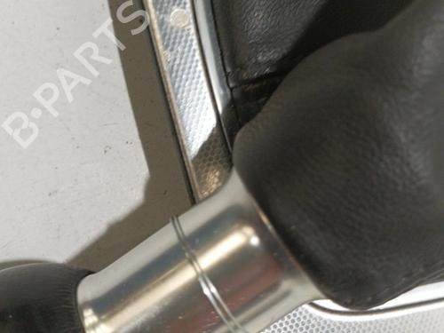 Used Gear lever AUDI A3 Sportback (8PA) 2.0 TDI 16V (140 hp) 22581894