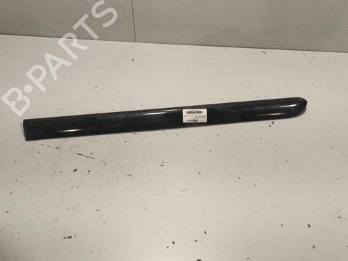 Used Door moulding trim PEUGEOT 3008 I MPV (0U_) 2.0 HDi Hybrid4 (0URHCA) (200 hp) 22570627