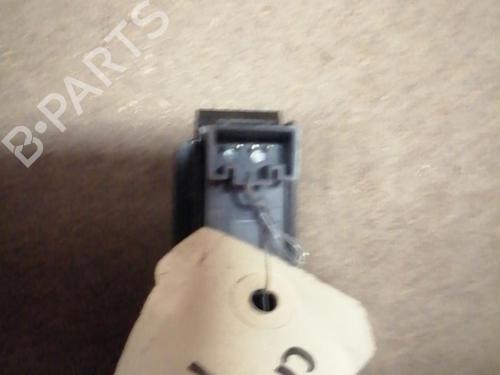 Used Right front window switch VW CADDY III Box Body/MPV (2KA, 2KH, 2CA, 2CH) 1.9 TDI (105 hp) 22590313