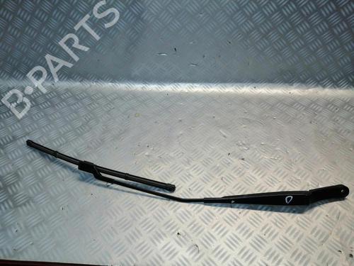 Used Front windshield wiper arm VW GOLF V (1K1) 1.9 TDI (105 hp) 22591300