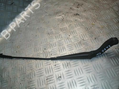 Used Front windshield wiper arm MERCEDES-BENZ B-CLASS Sports Tourer (W245) B 200 (245.233) (136 hp) 22591073
