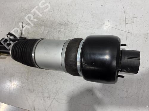 Used Right front shock absorber Right front shock absorber MERCEDES-BENZ CLS (C219) CLS 320 CDI (219.322) (224 hp) 40265290 40265290