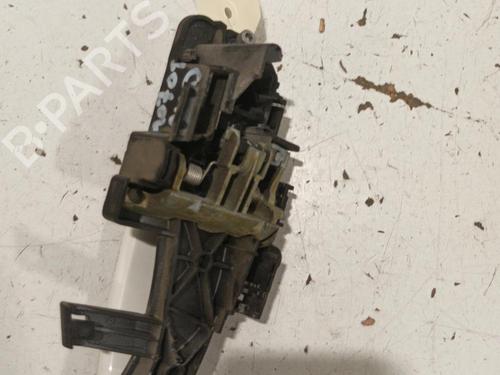 Used Front right exterior door handle BMW 1 (E81) 118 d (143 hp) 22575999