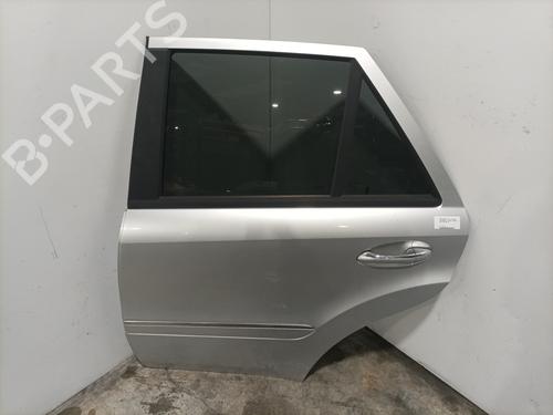 Used Left rear door MERCEDES-BENZ M-CLASS (W164) ML 320 CDI 4-matic (164.122) (224 hp) 30912059