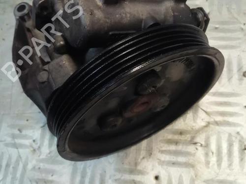 Used Steering pump Steering pump BMW 3 (E90) 330 d (231 hp) 22573939 22573939