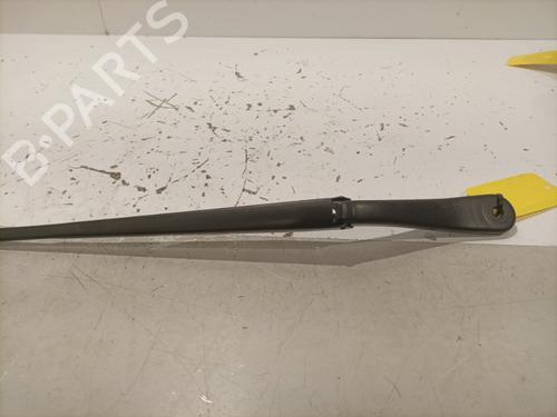 Used Front windshield wiper arm Front windshield wiper arm RENAULT CLIO V (B7_) 1.5 Blue dCi 115 (B7AD) (116 hp) 22573358 22573358