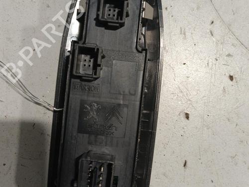Used Left front window switch Left front window switch PEUGEOT 208 I (CA_, CC_) 1.2 PureTech 82 (82 hp) 22577167 22577167