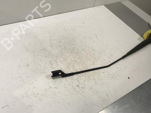 front-windshield-wiper-arm-bmw-2-gran-tourer-f46-2014-28429168 main image