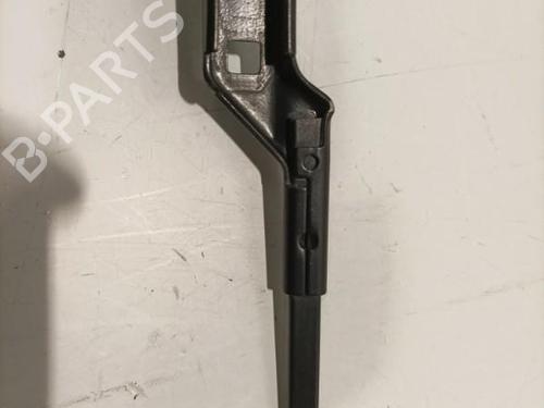 Front windshield wiper arm FIAT 500 (312_) 1.2 (312AXA1A) | BP22579448C143