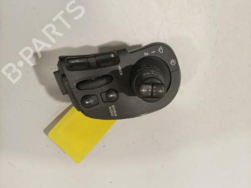 Used Steering column stalk RENAULT CLIO III (BR0/1, CR0/1) 1.5 dCi (75 hp) 22585719