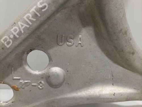 Left front suspension arm MERCEDES-BENZ M-CLASS (W166) ML 400 4-matic (166.056) | BP22585627M12