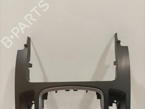 Used Middle console Middle console AUDI A5 Convertible (8F7) 2.0 TFSI quattro (211 hp) 22569379 22569379