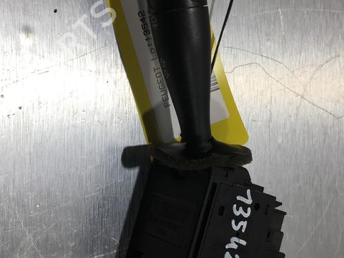 Switch PEUGEOT 106 II (1A_, 1C_) 1.4 i | BP22577542I30 
