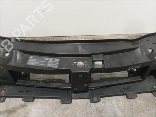 Used Front slam panel Front slam panel RENAULT TRAFIC II Van (FL) 2.5 dCi 135 (FL0D) (135 hp) 22579292 22579292