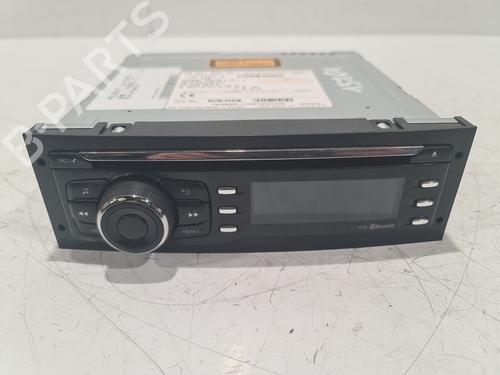 Used Radio PEUGEOT 208 I (CA_, CC_) 1.2 VTI 82 (82 hp) 32002765