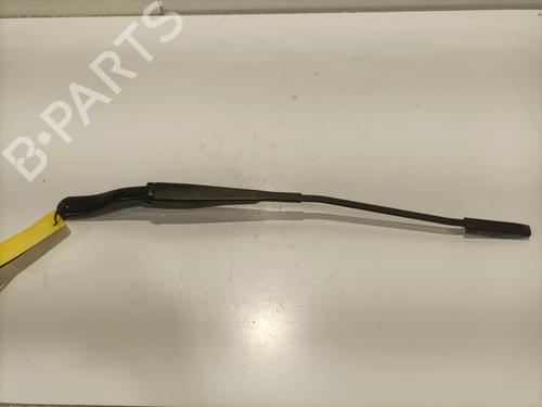 Used Front windshield wiper arm DACIA SANDERO II TCe 90 (B8M1, B8MA, B8AC) (90 hp) 25482862
