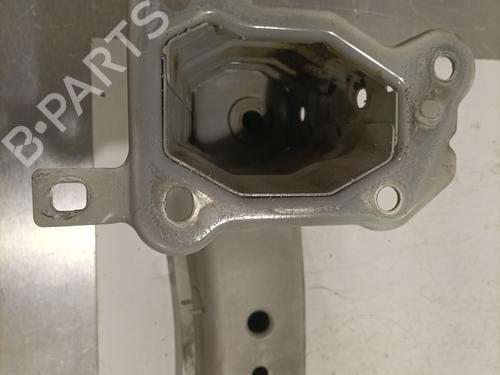 Used Front bumper reinforcement Front bumper reinforcement VOLVO C30 (533) D2 (115 hp) 33804957 33804957