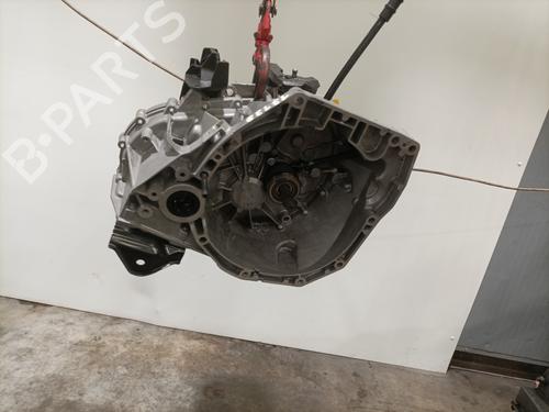 Used Gearbox Gearbox RENAULT CLIO V (B7_) 1.3 TCe 140 (B7N0) (140 hp) 22589115 22589115