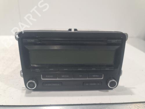Bilradio VW GOLF VI (5K1) 1.6 TDI (105 hp) 32241378