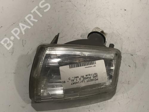 Used Right front indicator PEUGEOT 205 II (20A/C) 1.0 (50 hp) 26936652