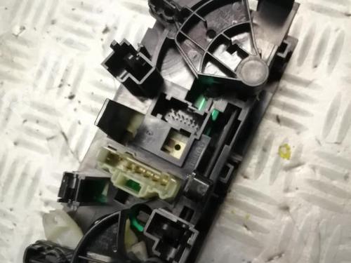 Used Climate control Climate control 22583721 22583721