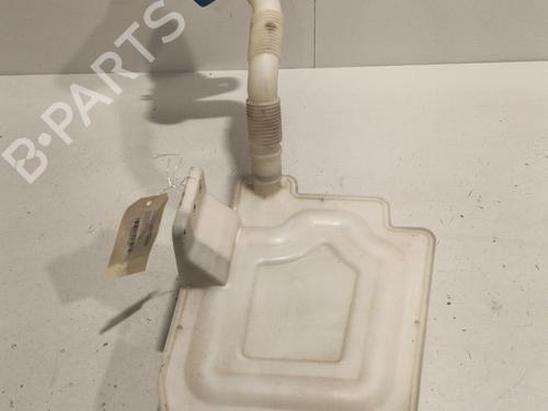 Windscreen washer tank VW GOLF VI (5K1) 2.0 TDI | BP22575020C113 