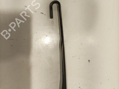 front-windshield-wiper-arm-bmw-3-e46-1997-1998-1999-2000-2001-2002-2003-2004-2005-35924399 main image
