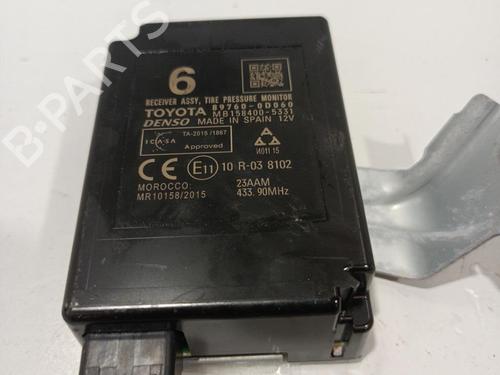 Used Control unit TOYOTA YARIS (_P13_) 1.5 (NSP131_) (112 hp) 22581144