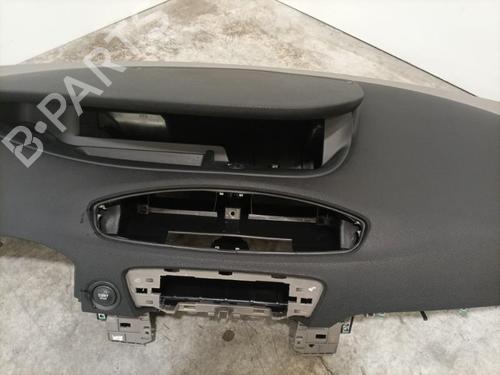 Used Dashboard Dashboard RENAULT SCÉNIC III (JZ0/1_) 1.5 dCi (86 hp) 22579652 22579652
