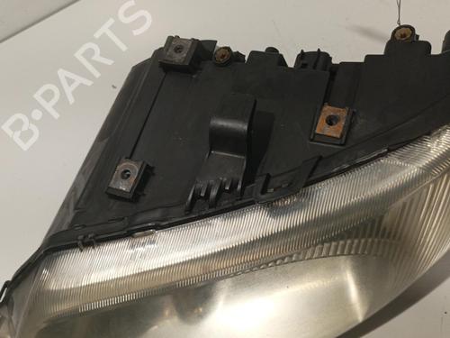 Used Left headlight CHRYSLER VOYAGER IV (RG, RS) 3.3 (174 hp) 22587659