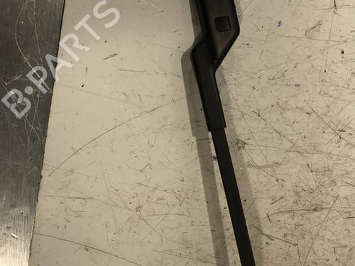 front-windshield-wiper-arm-bmw-2-gran-tourer-f46-2014-28429167 main image