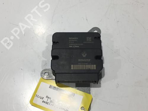 Used ECU airbags RENAULT CLIO IV (BH_) 1.5 dCi 90 (90 hp) 24212579