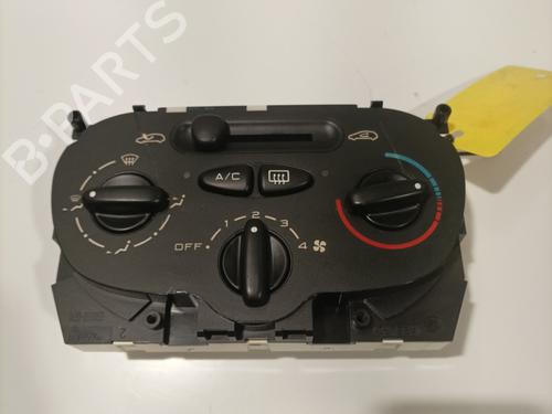 Commande Chauffage PEUGEOT 206 CC (2D) 1.6 16V (2DNFUF, 2DNFUR) (109 hp) 22582904