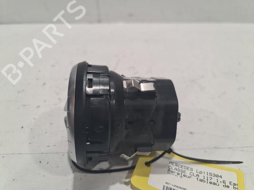Used Air vent Air vent MERCEDES-BENZ CLA Coupe (C117) CLA 200 (117.343) (156 hp) 35793479 35793479