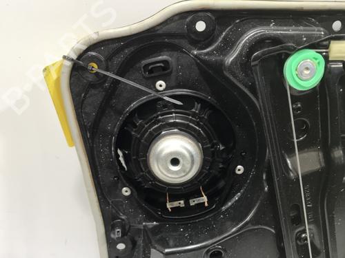 Used Front right window mechanism Front right window mechanism MERCEDES-BENZ A-CLASS (W176) A 160 CDI / d (176.011) (90 hp) 28429132 28429132