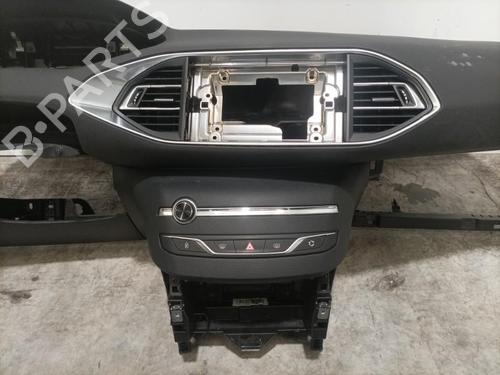 Used Dashboard PEUGEOT 308 II (LB_, LP_, LW_, LH_, L3_) 1.6 BlueHDi 120 (120 hp) 22579505